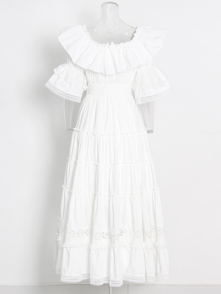 فستان رومانسي أبيض